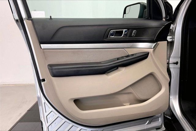 Used 2018 Ford Explorer FWD image 25