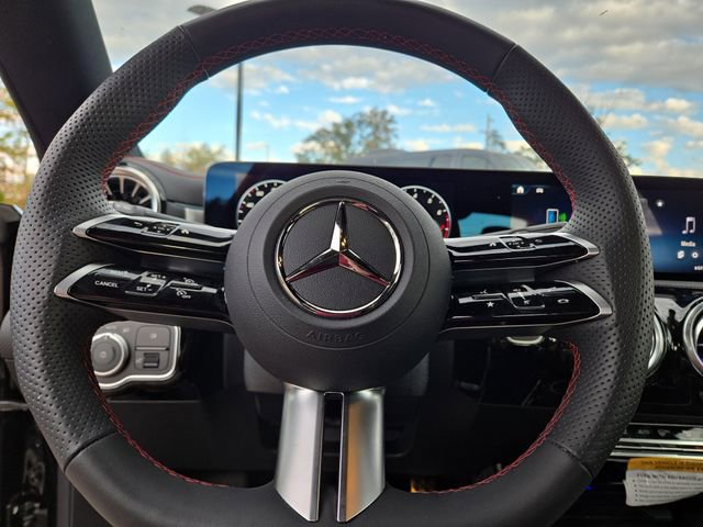 Used 2025 Mercedes-Benz CLA 250 4MATIC image 18