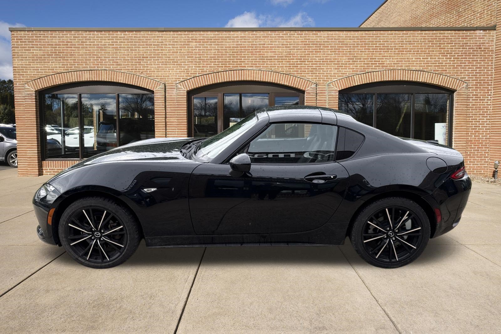 Used 2025 MAZDA MX-5 Miata RF Grand Touring RWD image 7