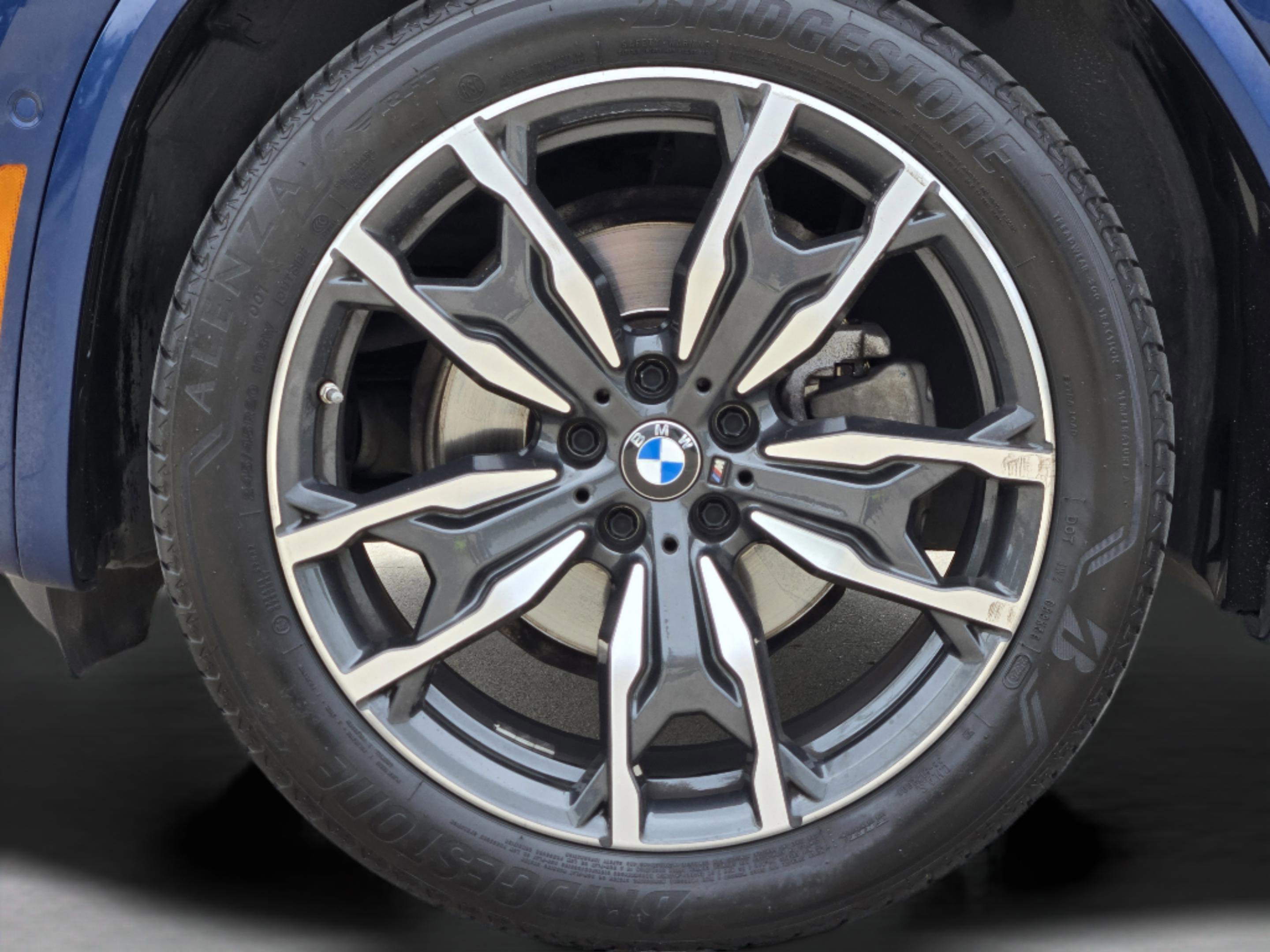 Used 2024 BMW X4 xDrive30i w/ M Sport Package AWD/4WD image 38