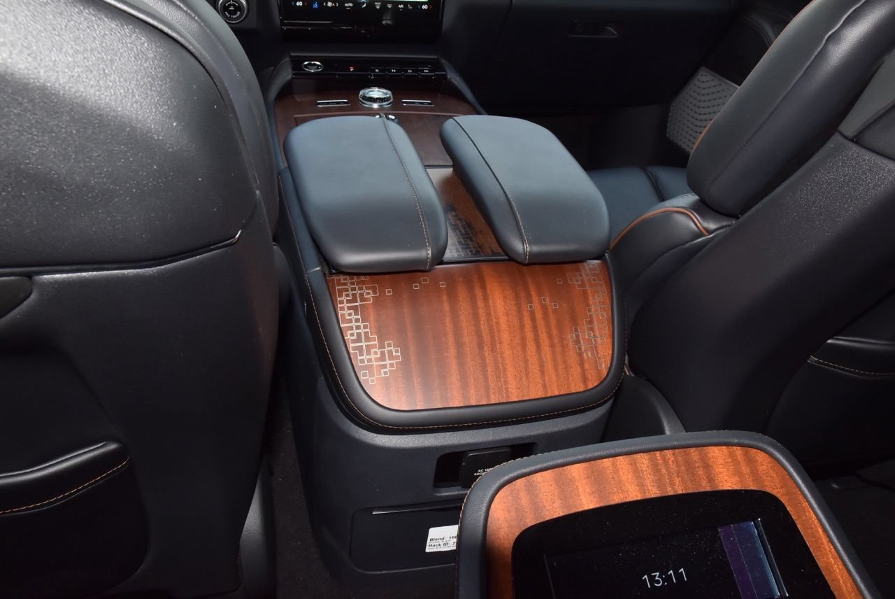New 2027 Lincoln Navigator Black Label AWD/4WD image 20