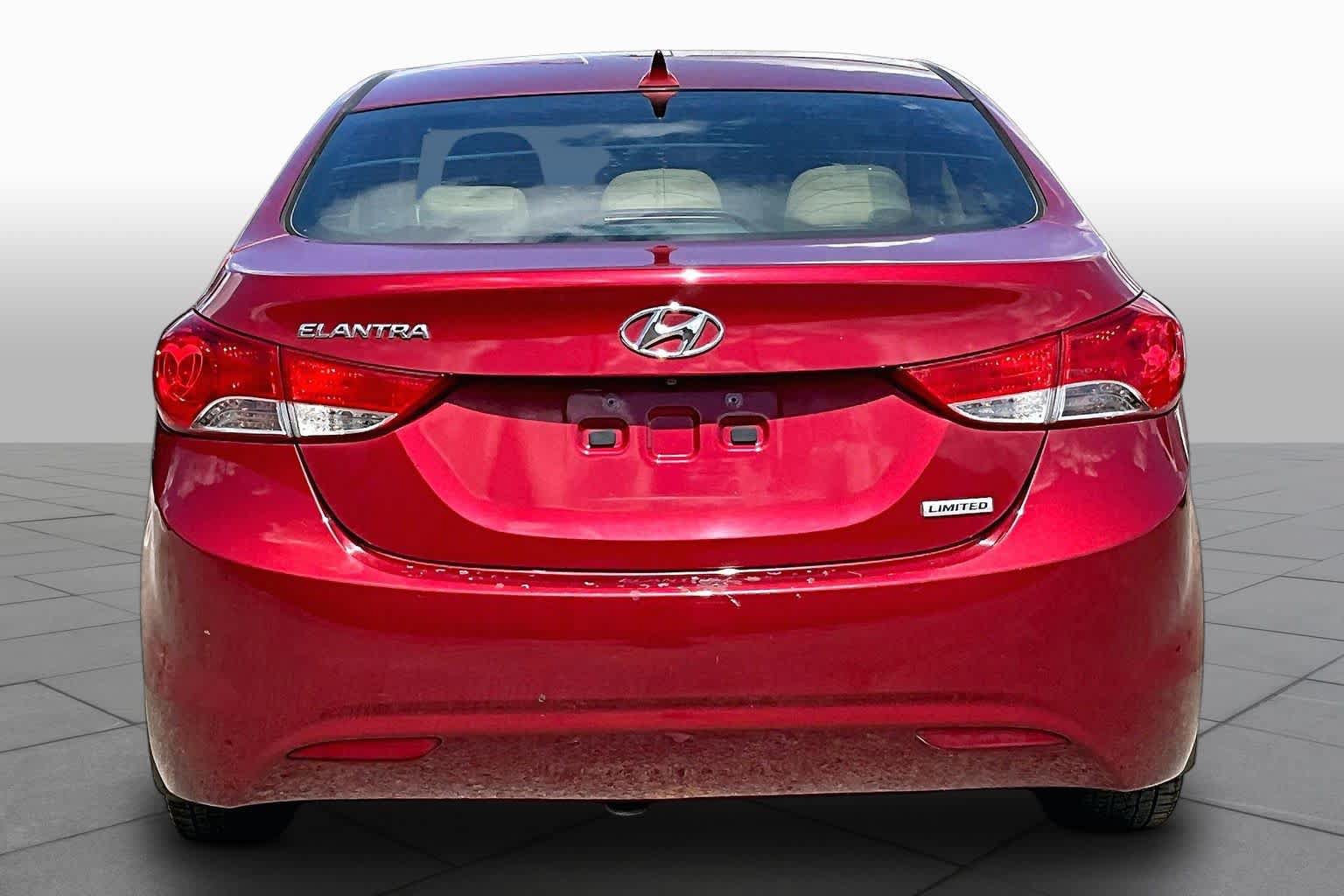 Used 2013 Hyundai Elantra Limited w/ Technology Pkg FWD image 5