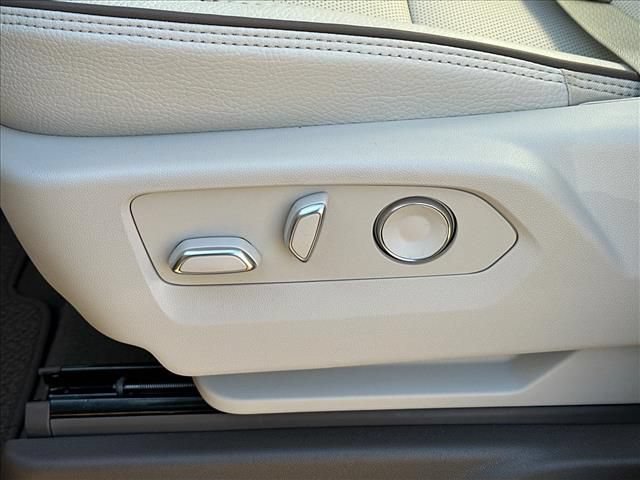 New 2026 GMC Yukon XL Denali w/ Denali Reserve Package AWD/4WD image 29