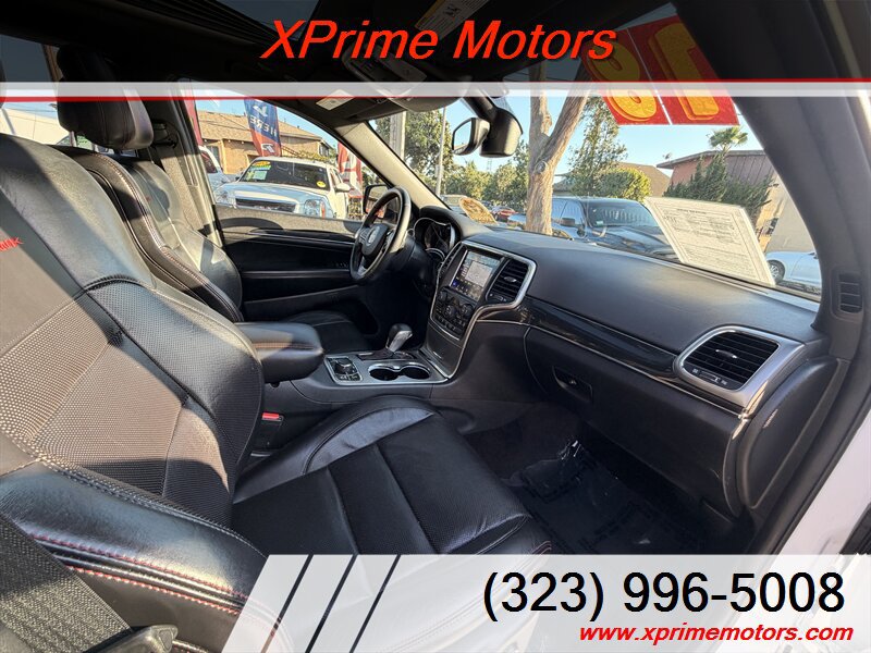 Used 2018 Jeep Grand Cherokee Trailhawk w/ Trailhawk Luxury Group AWD/4WD image 38