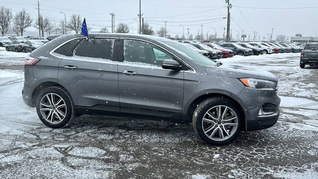 Certified 2023 Ford Edge Titanium w/ Class II Trailer Tow Package image 3