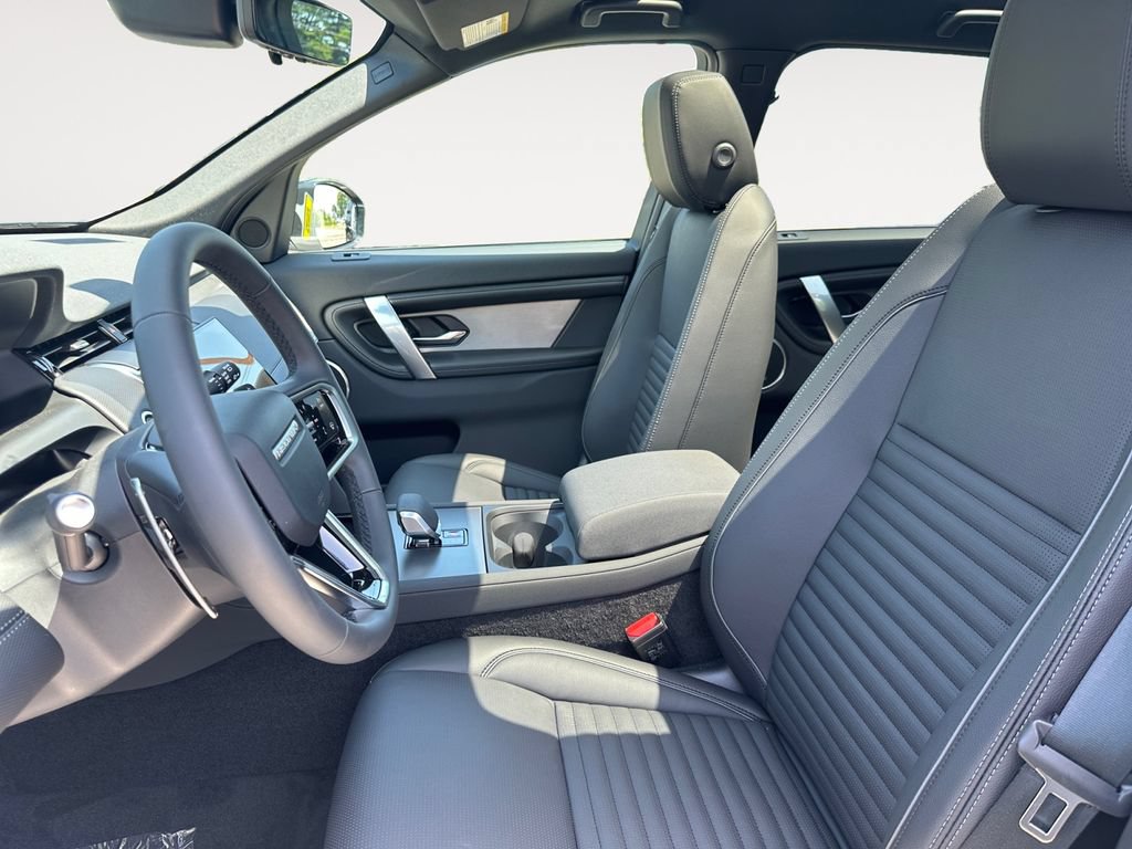 New 2026 Land Rover Discovery Sport Landmark AWD/4WD image 9