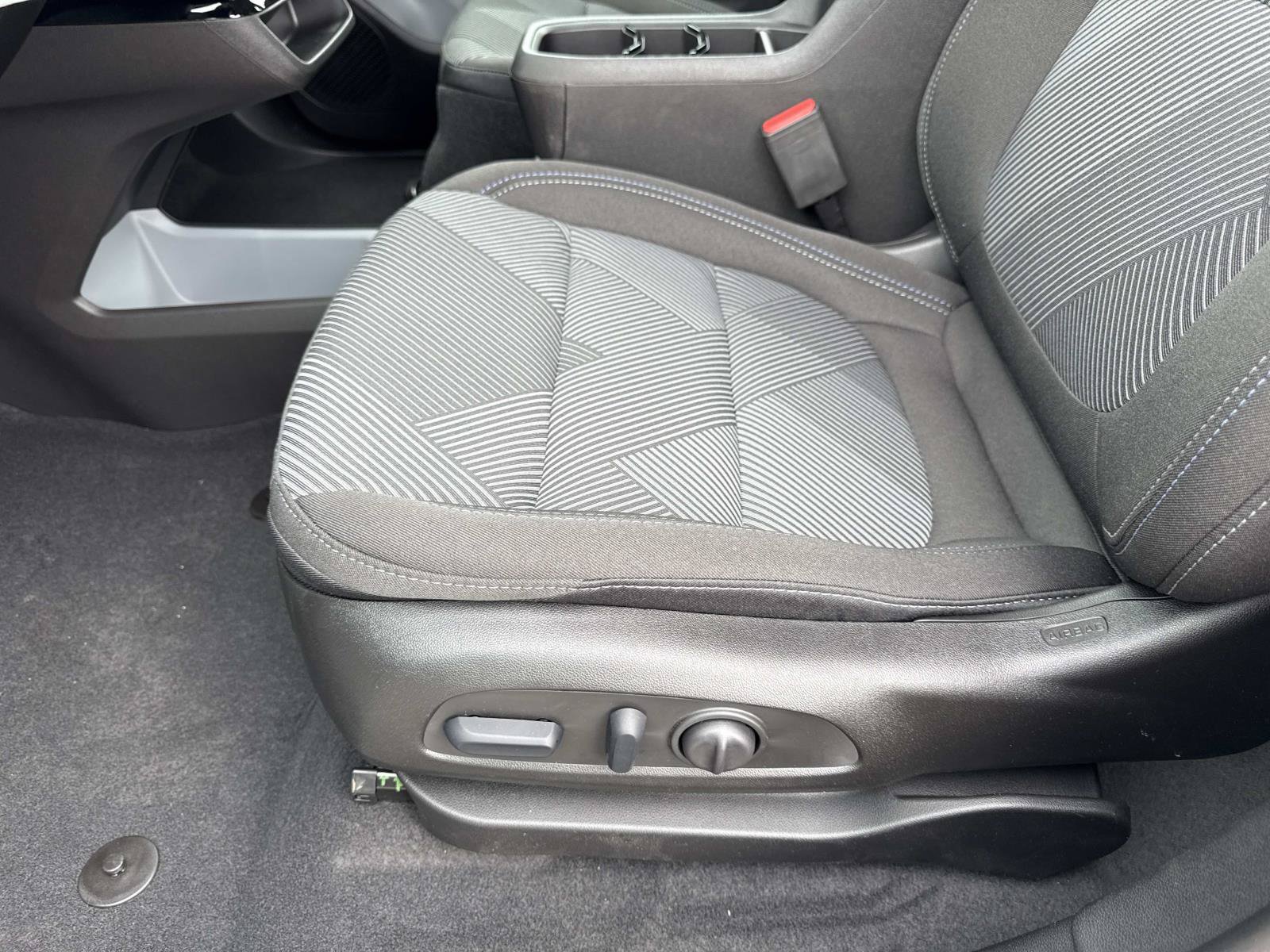 New 2027 Chevrolet Bolt LT w/ Comfort Package FWD image 19
