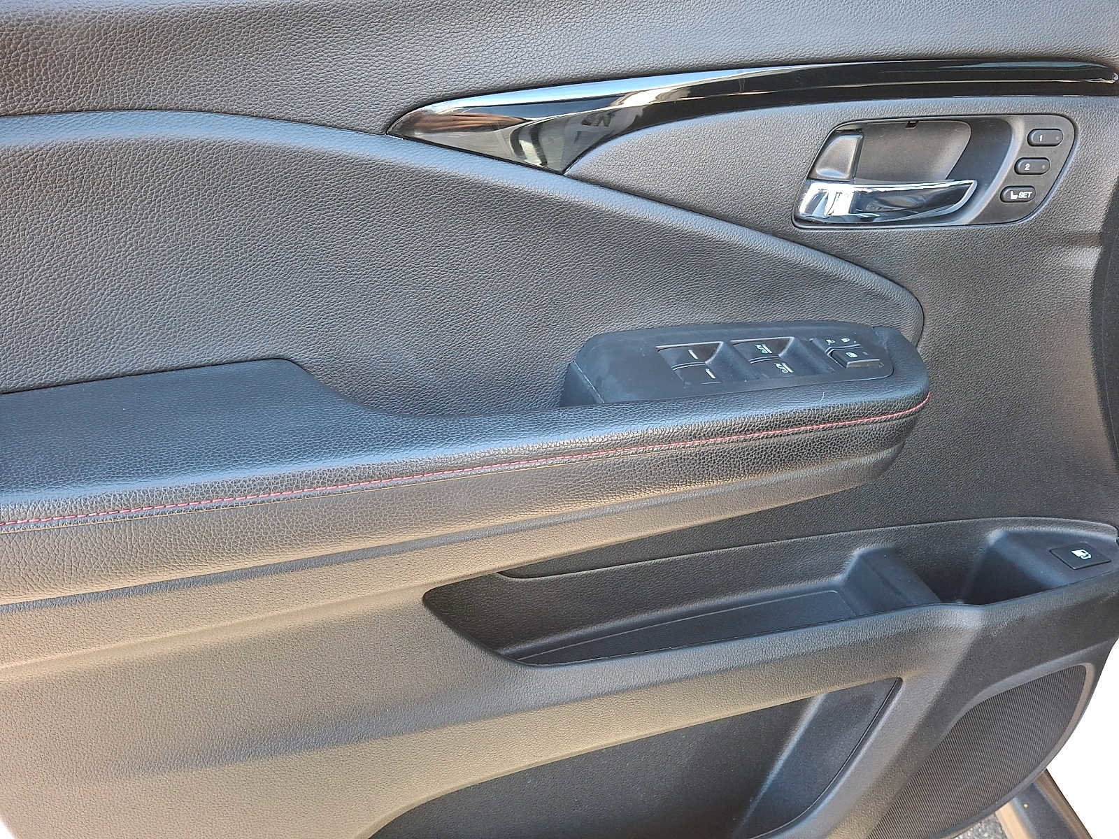 Used 2021 Honda Ridgeline Black Edition image 9