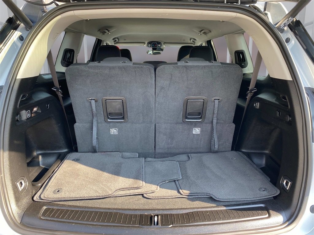 Used 2023 Jeep Grand Cherokee L Laredo w/ Luxury Tech Group I image 12