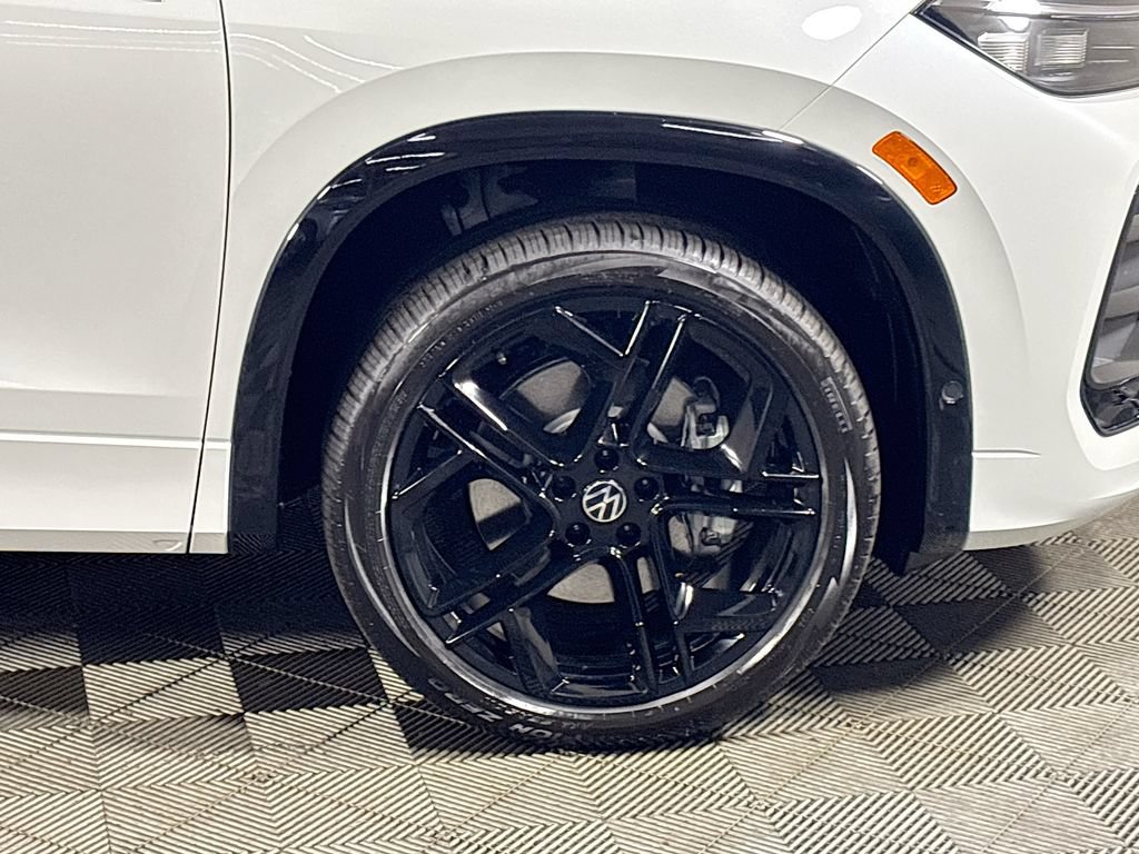 New 2026 Volkswagen Tiguan SE R-Line AWD/4WD image 23