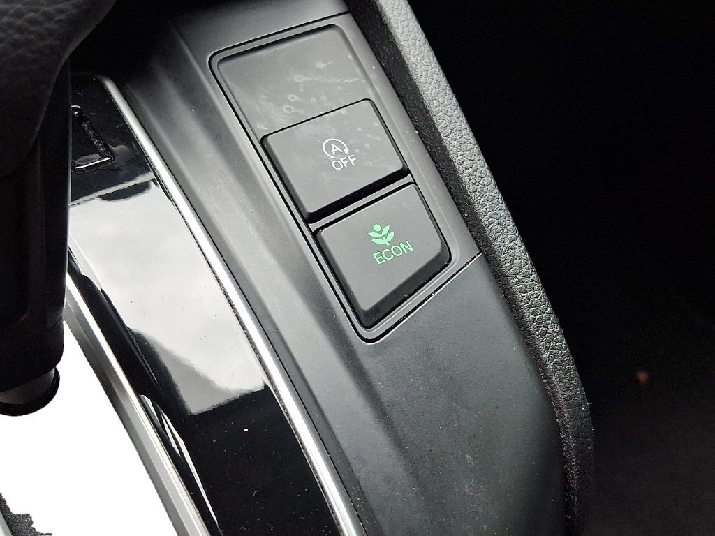 Used 2020 Honda CR-V LX image 24