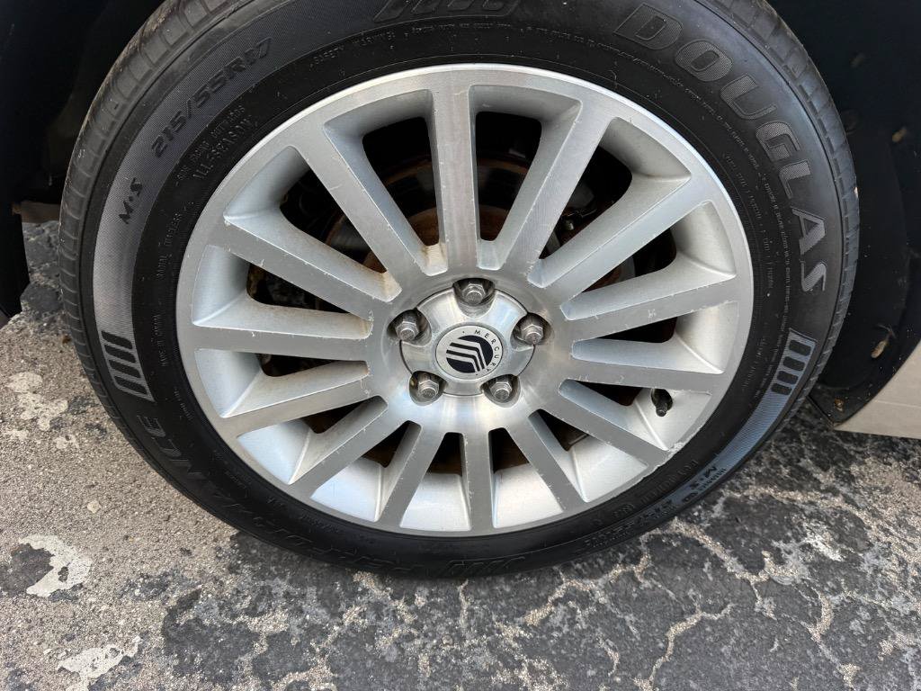Used 2007 Mercury Milan Premier FWD image 12