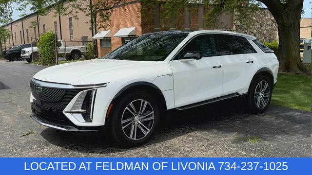 Used 2024 Cadillac Lyriq Luxury AWD/4WD image 4