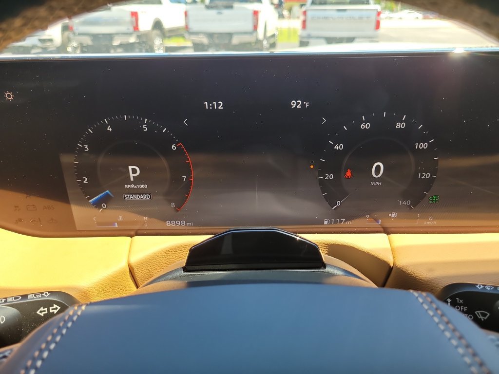 Used 2025 Nissan Armada Platinum Reserve RWD image 31