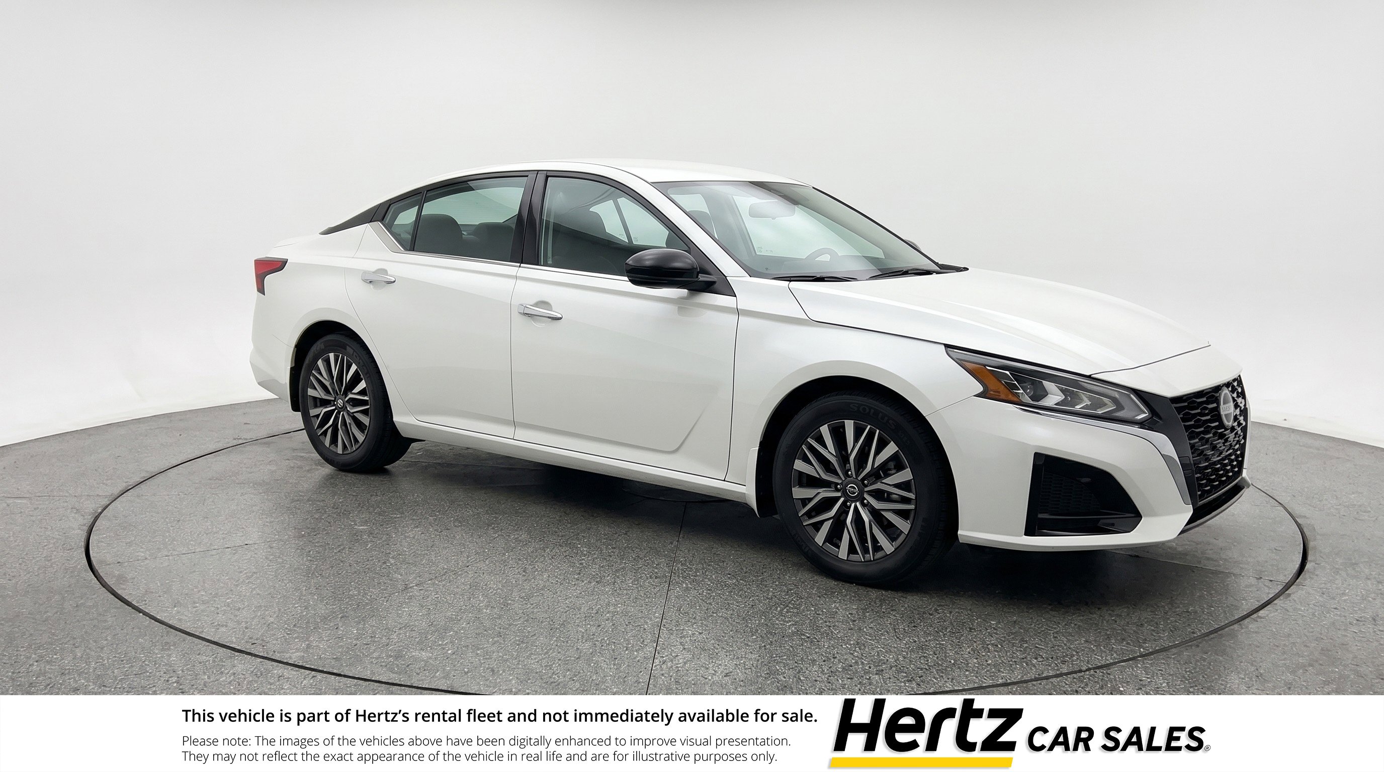 Used 2025 Nissan Altima 2.5 SV FWD image 1