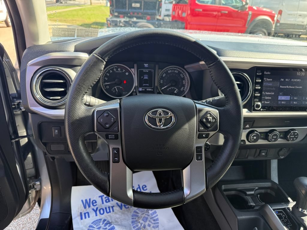 Used 2022 Toyota Tacoma SR5 w/ SR5 Appearance Package (SM) AWD/4WD image 15