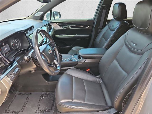 Used 2024 Cadillac XT6 Premium Luxury w/ Technology Package FWD image 22