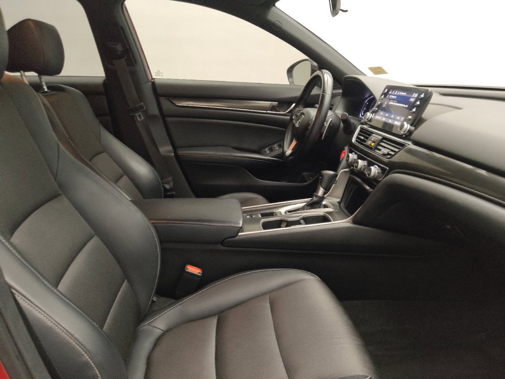Used 2018 Honda Accord Sport image 21