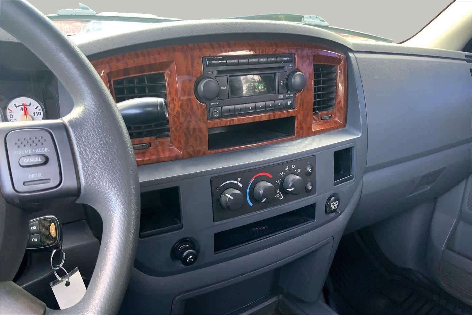 Used 2006 Dodge Ram 3500 Truck SLT RWD image 6
