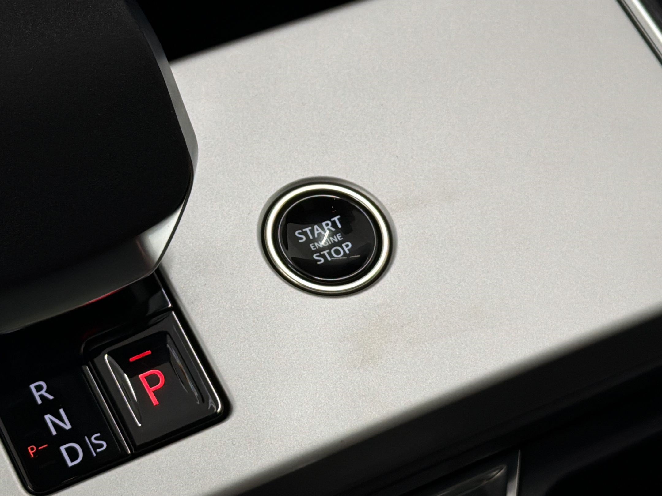 New 2026 Land Rover Range Rover SE AWD/4WD image 16