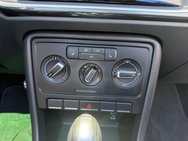 Used 2014 Volkswagen Beetle R-Line FWD image 17