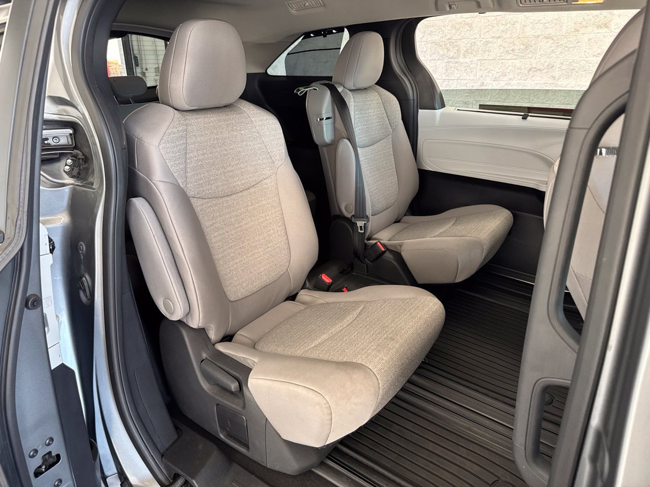 Certified 2026 Toyota Sienna LE AWD/4WD image 44