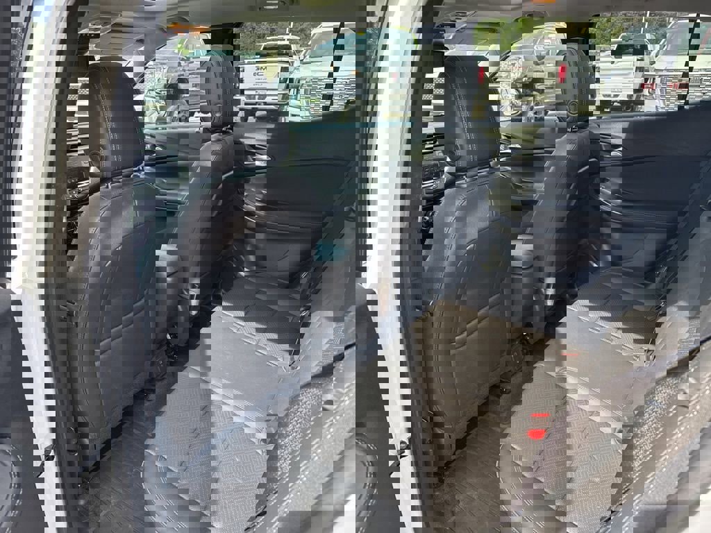 Used 2023 Buick Encore GX Essence w/ Experience Buick Package image 11