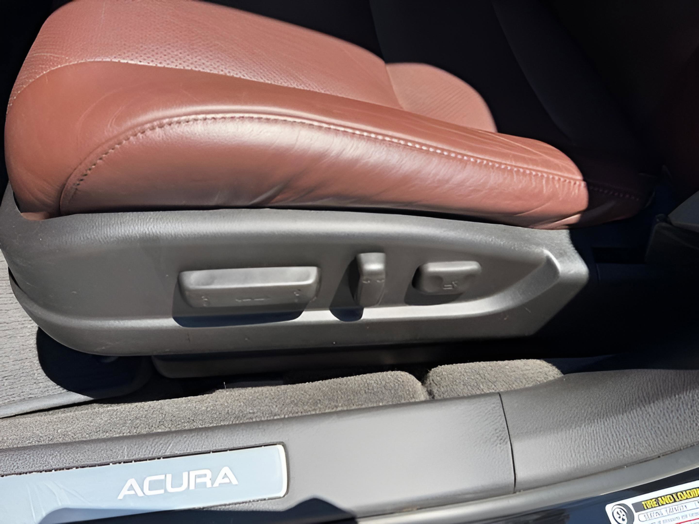 Used 2015 Acura TLX V6 w/ Technology Package FWD image 23