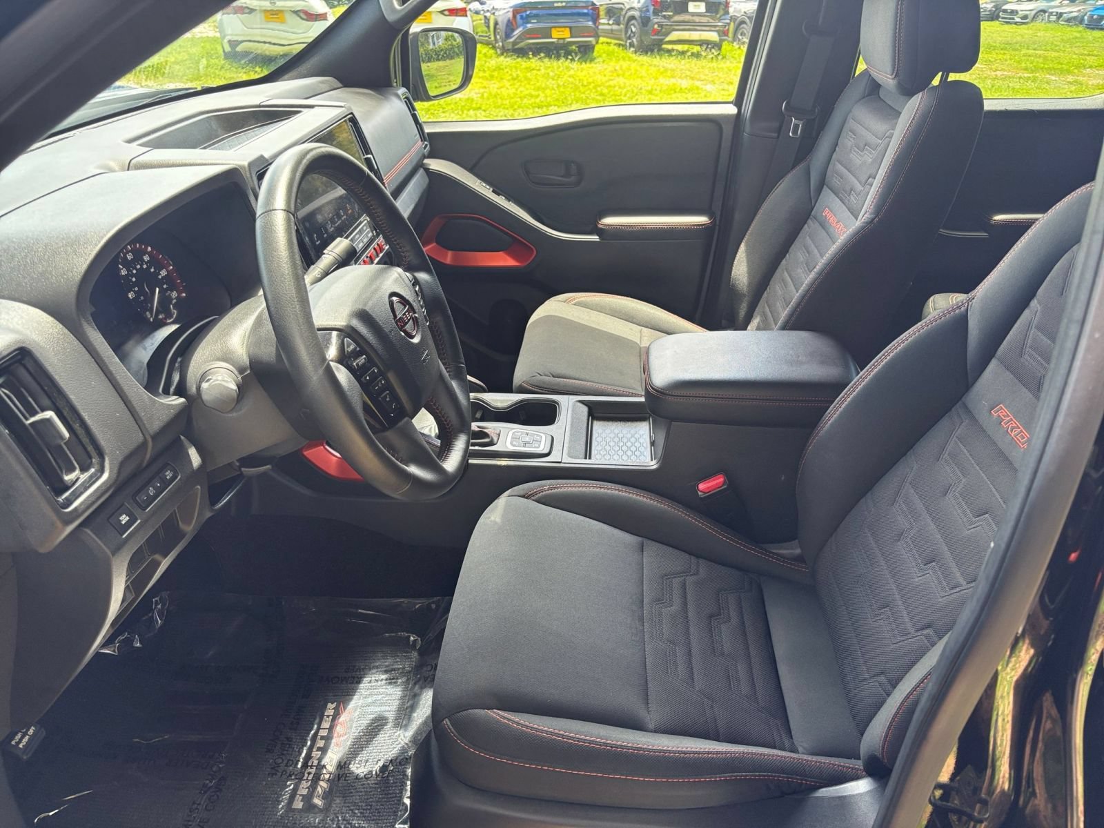 Used 2026 Nissan Frontier PRO-4X AWD/4WD image 27