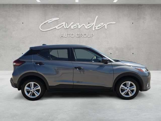 Used 2025 Nissan Kicks Play S FWD image 17