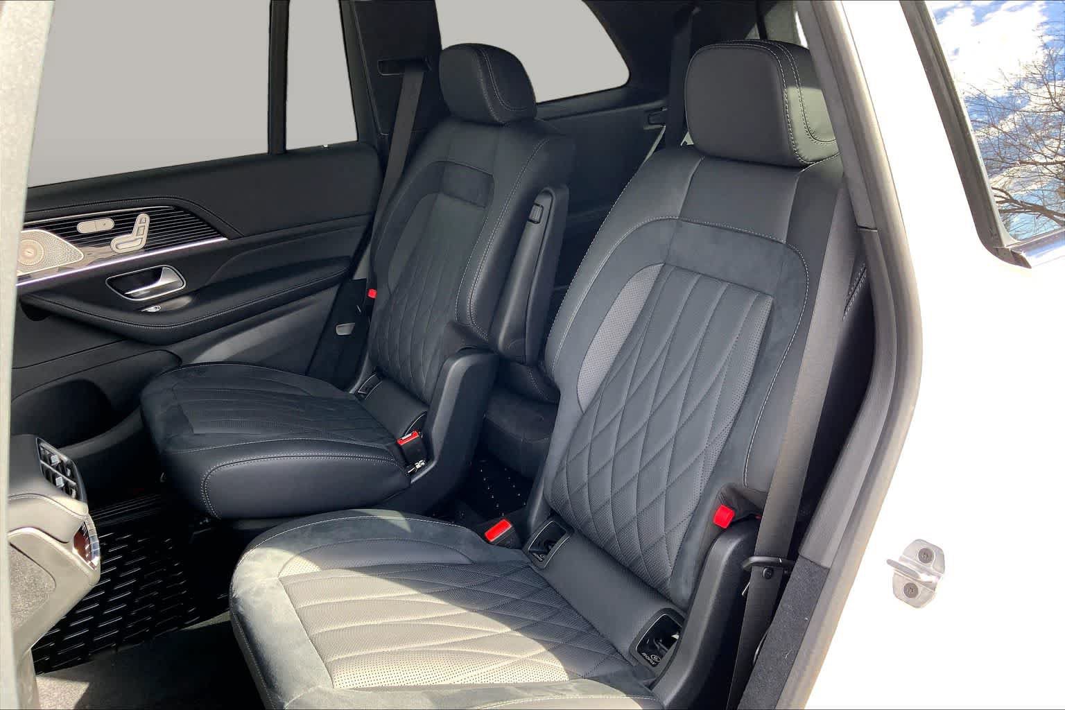 Certified 2025 Mercedes-Benz GLS 63 AMG 4MATIC image 21