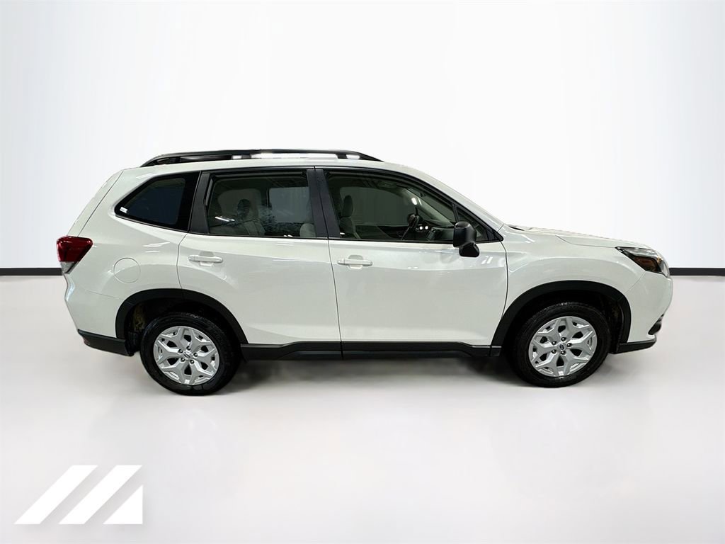 Used 2023 Subaru Forester image 4