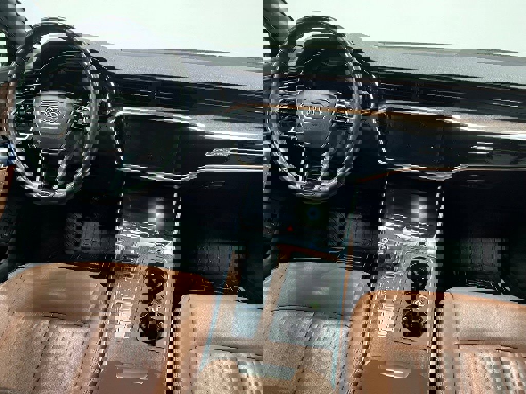 Used 2021 Audi A6 Premium Plus w/ Premium Plus Package image 29