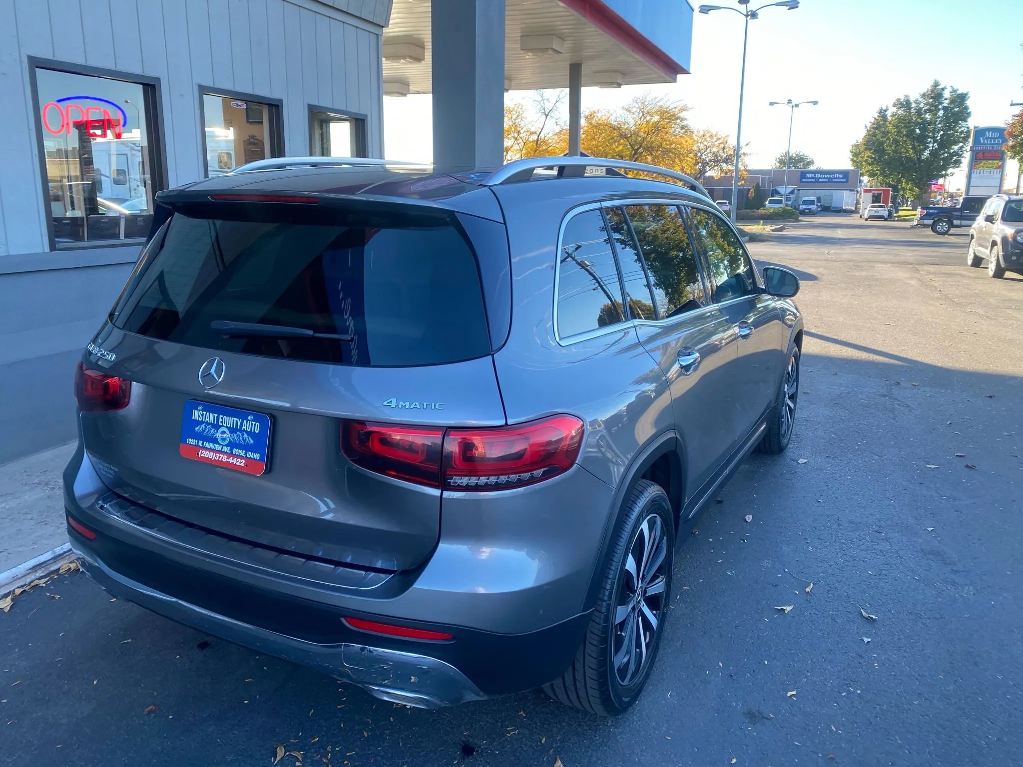 Used 2021 Mercedes-Benz GLB 250 4MATIC image 26