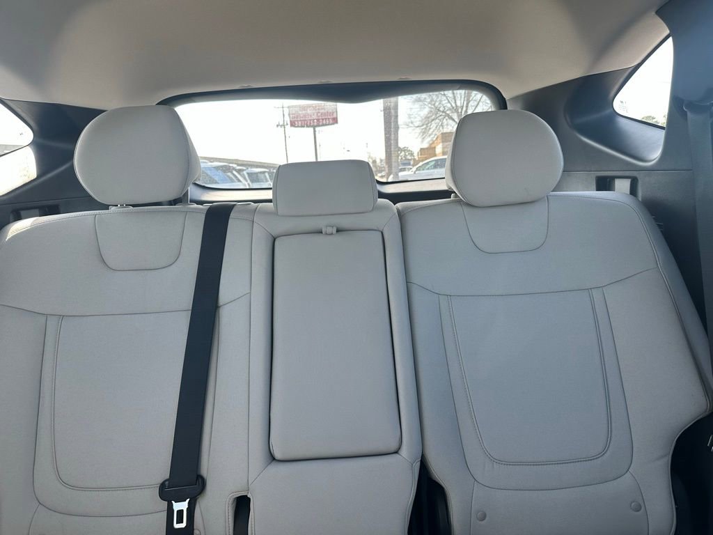 Used 2025 Hyundai Tucson SE image 25
