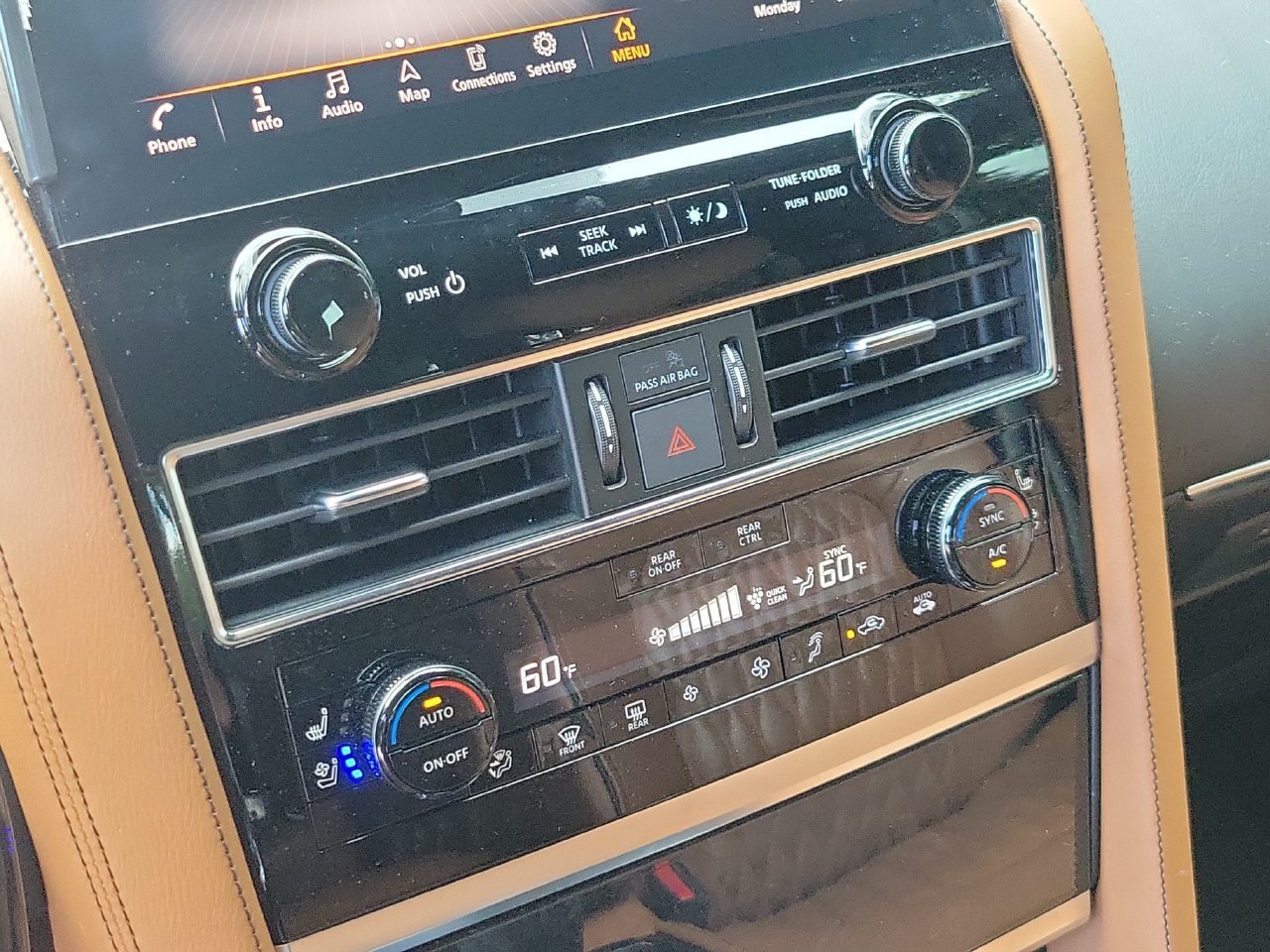 Used 2023 INFINITI QX80 Sensory w/ Cargo Package AWD/4WD image 27