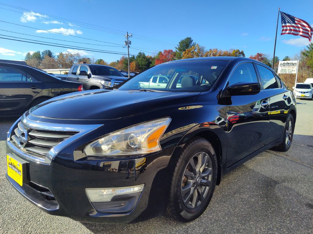 Used 2015 Nissan Altima 2.5 S w/ Special Edition Package FWD image 4