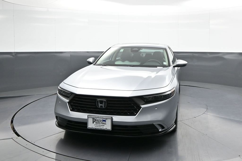 Used 2023 Honda Accord EX-L image 2