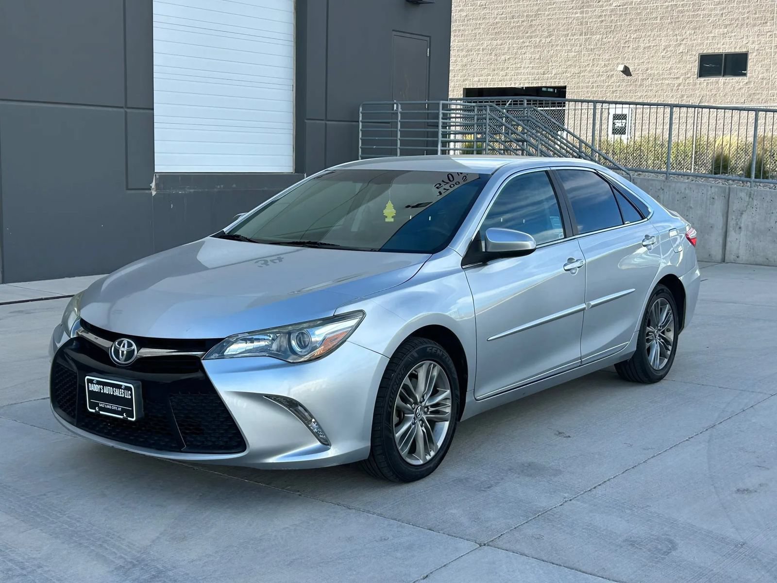 Used 2016 Toyota Camry SE