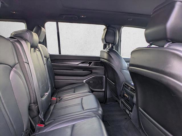 Used 2024 Jeep Wagoneer L 2WD w/ Premium Group I image 17