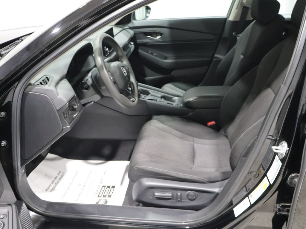 Used 2024 Honda Accord EX image 10