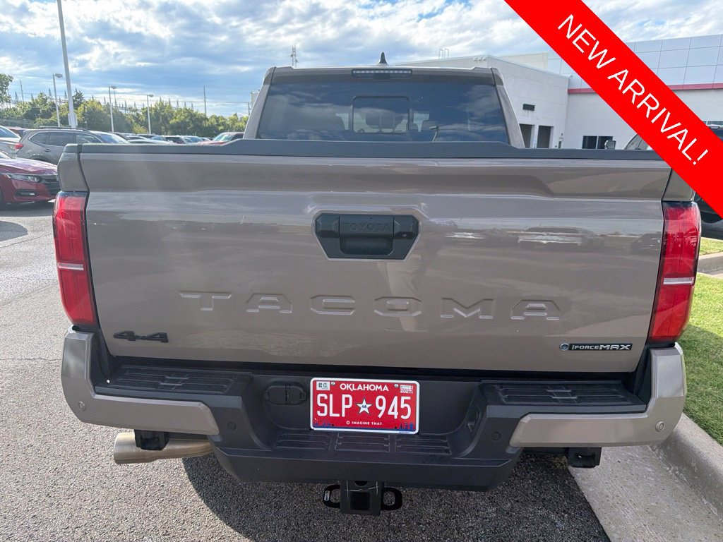 Used 2026 Toyota Tacoma TRD Off-Road w/ TRD Off Road Upgrade Package AWD/4WD image 5