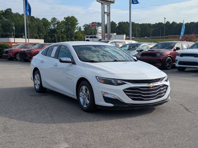 Used 2024 Chevrolet Malibu LS FWD image 2