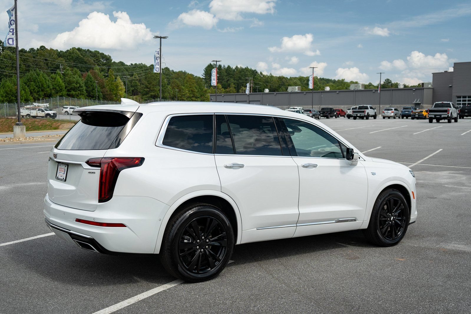 Used 2024 Cadillac XT6 Premium Luxury w/ Platinum Package AWD/4WD image 10