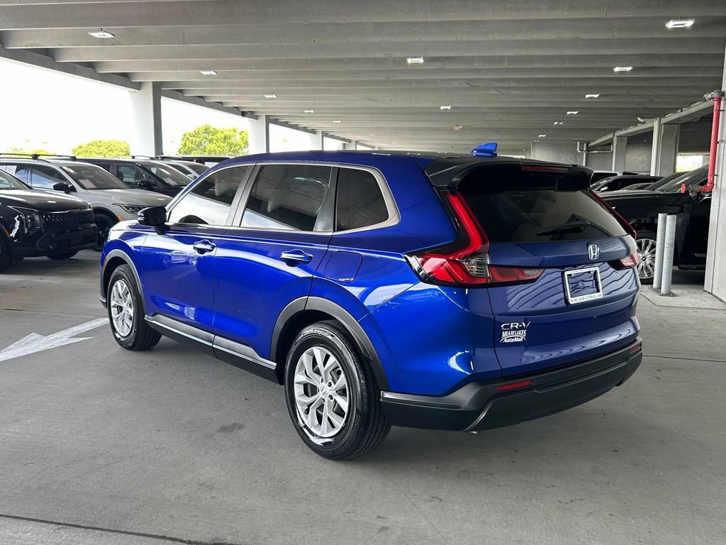Used 2025 Honda CR-V LX image 3