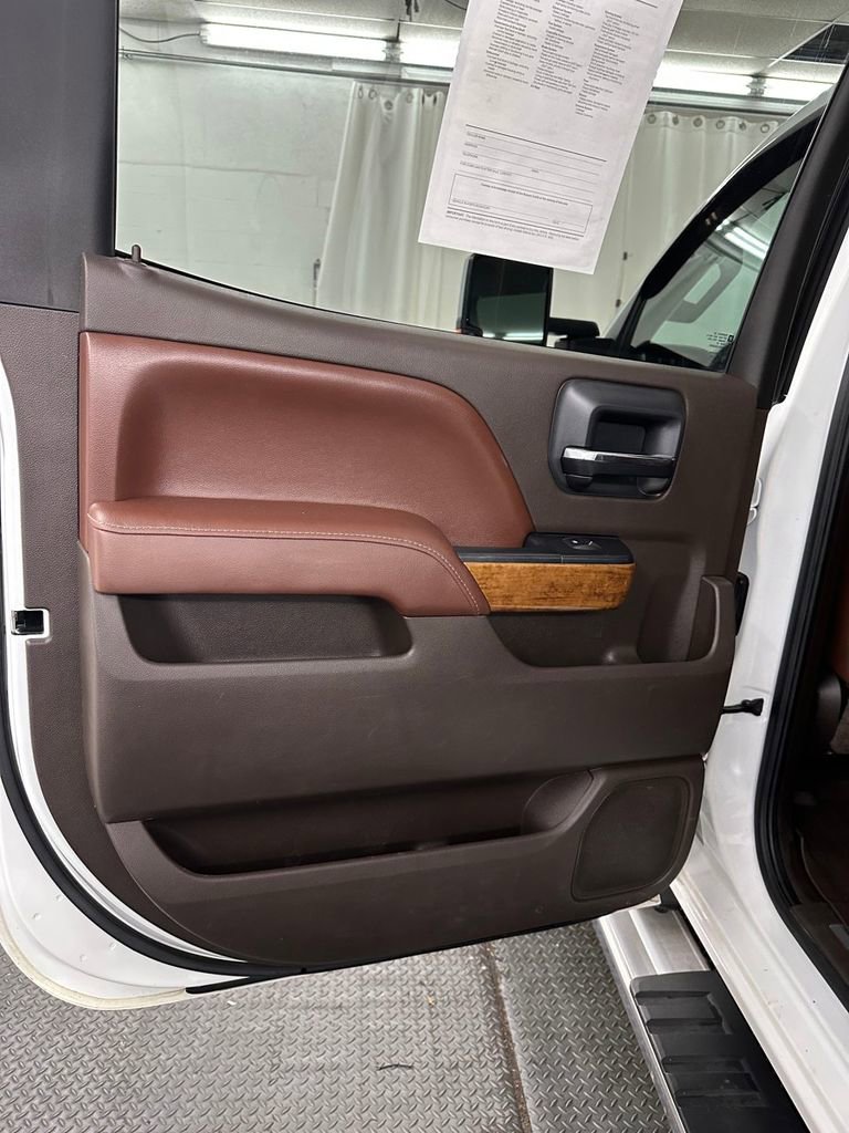 Used 2015 Chevrolet Silverado 2500 High Country w/ High Country Premium Package image 24