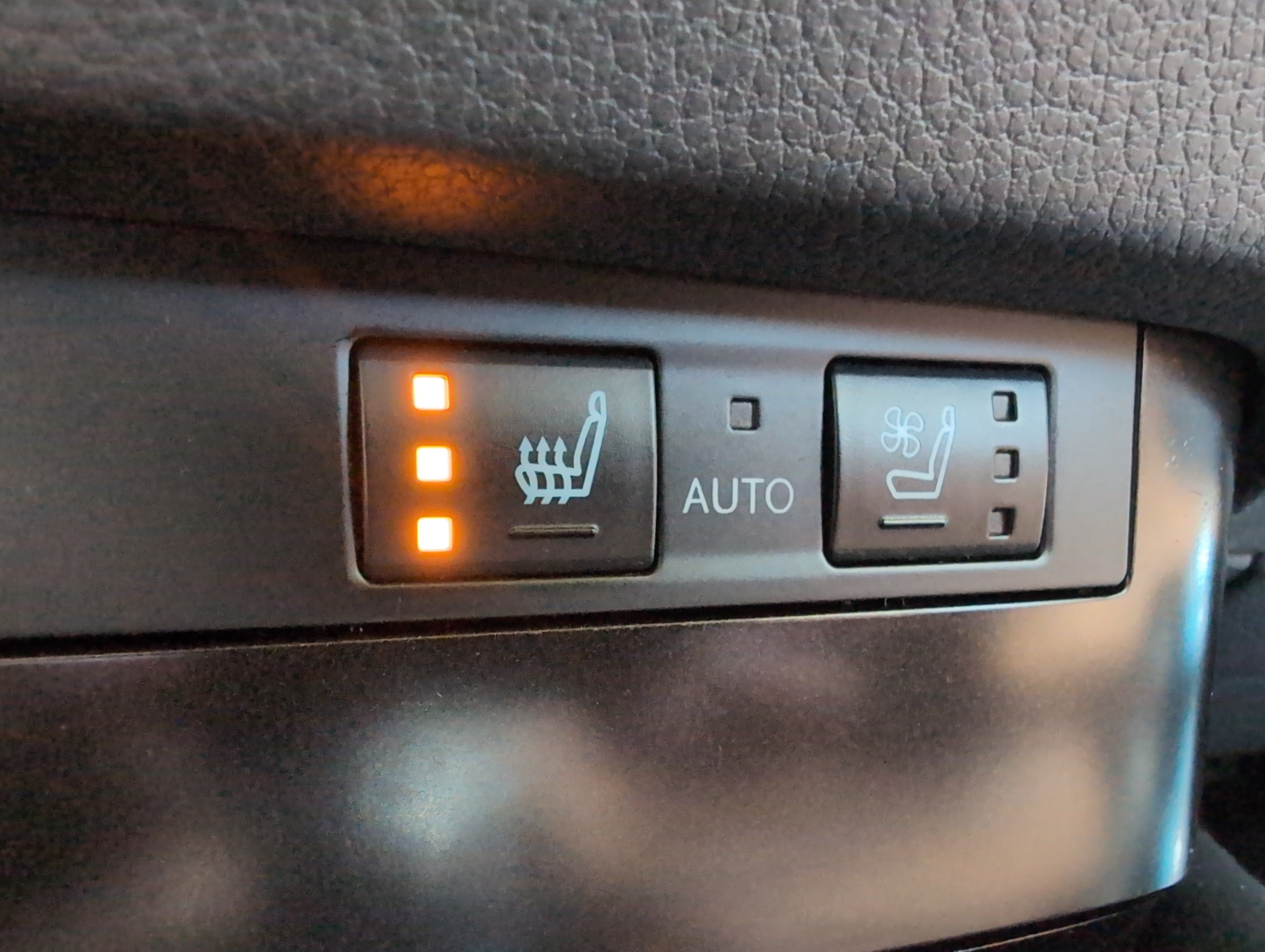 Used 2023 Lexus ES 250 w/ Premium Package AWD/4WD image 42