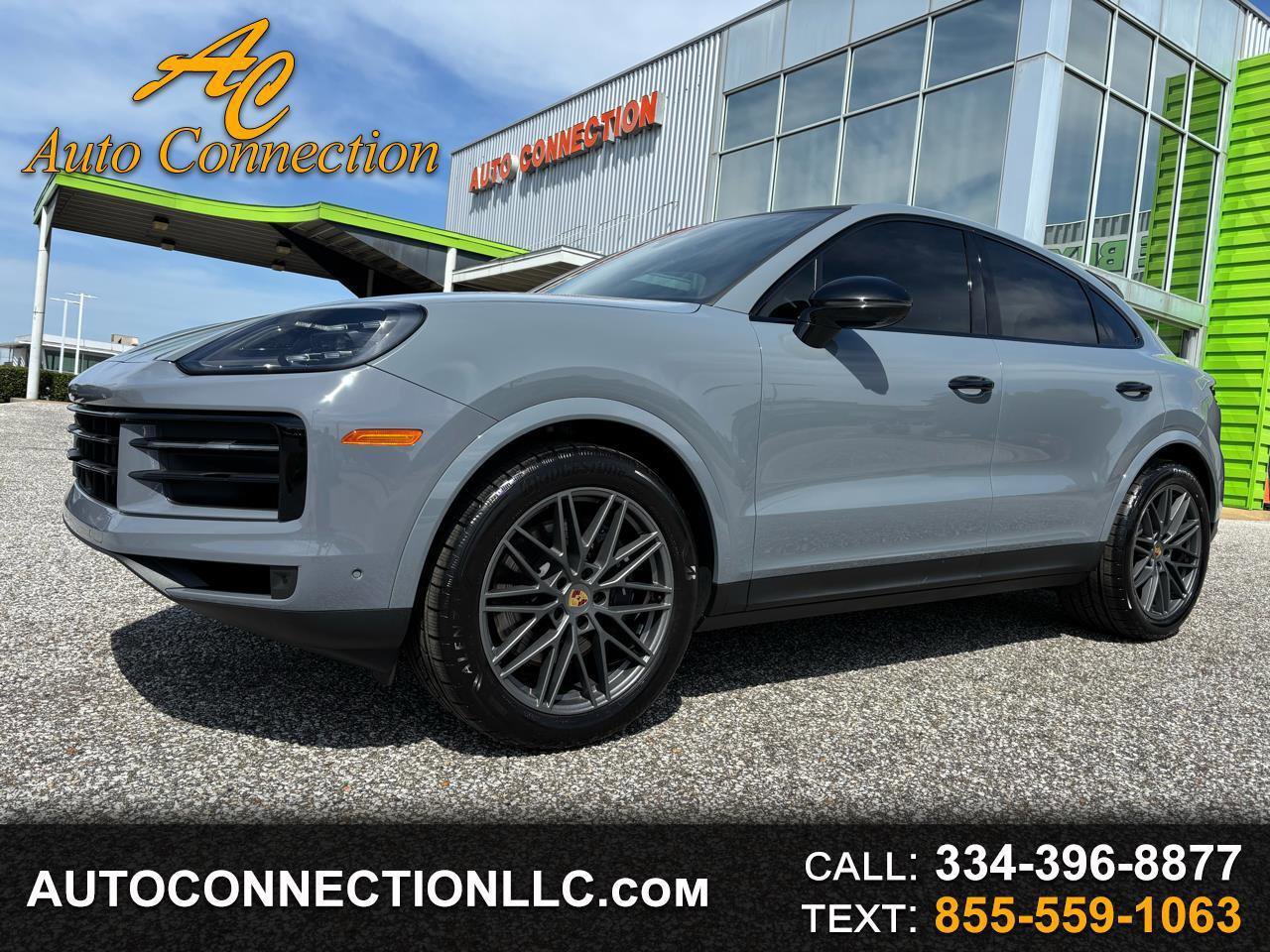 Used 2024 Porsche Cayenne Coupe image 1