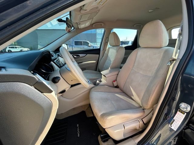 Used 2015 Nissan Rogue S AWD/4WD image 23