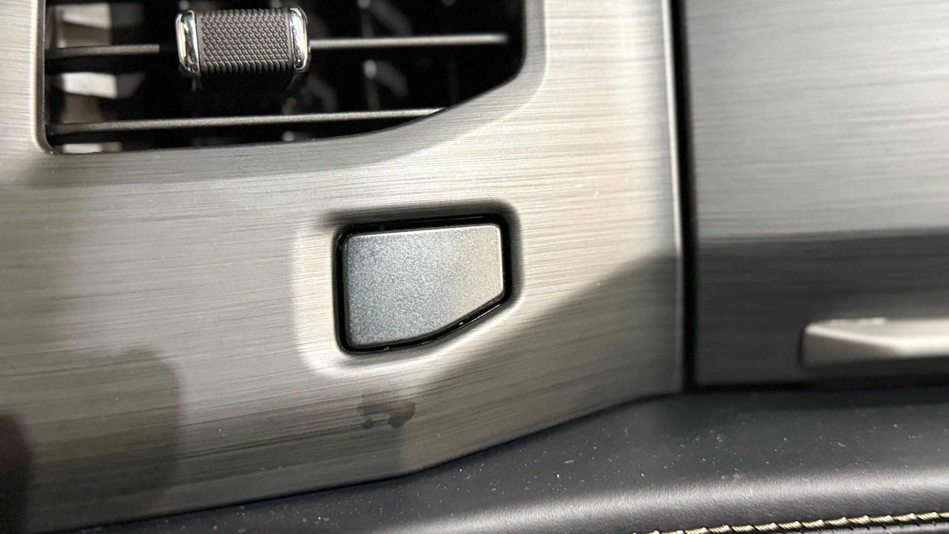 Used 2022 Ford Expedition Platinum image 82